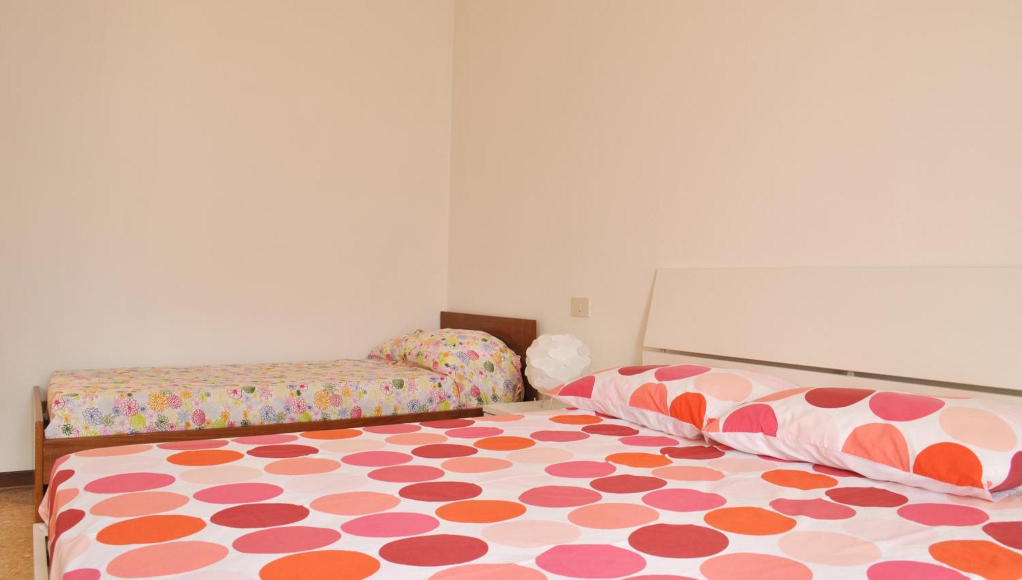 The Romantic Village House - Apartments With Lake View Colonno Eksteriør bilde