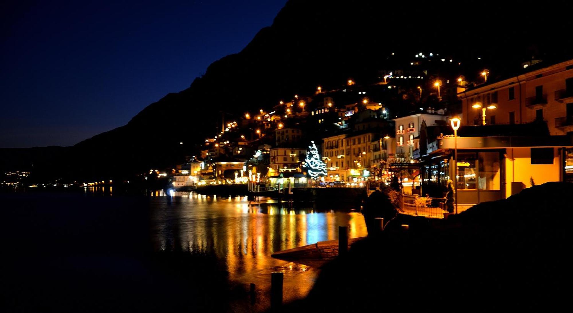 The Romantic Village House - Apartments With Lake View Colonno Eksteriør bilde